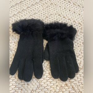 Black knit rabbit fur cuff gloves